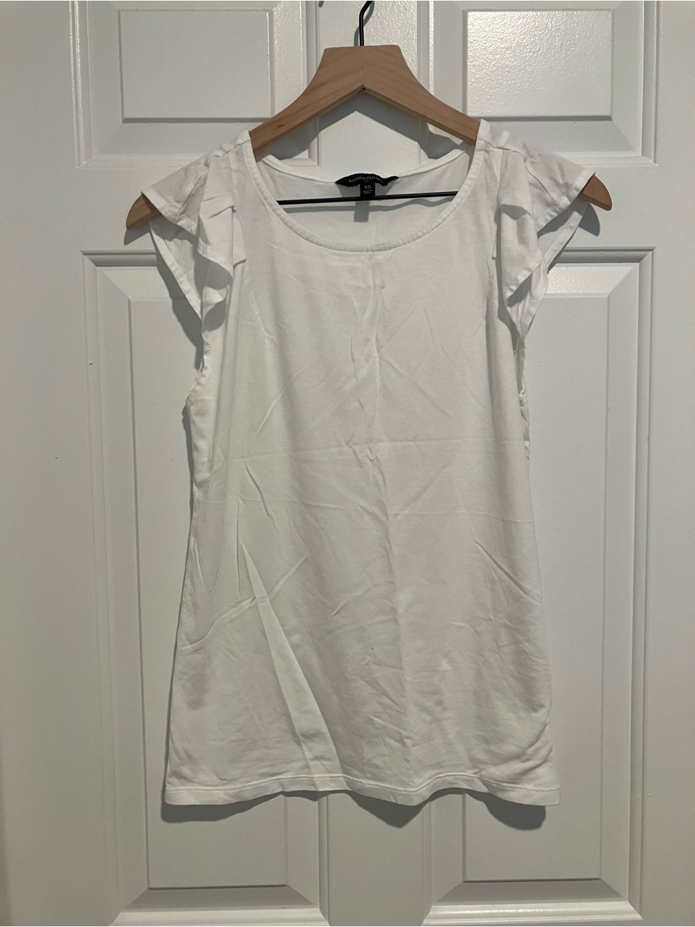 Banana Republic White Ruffle Sleeve Tank